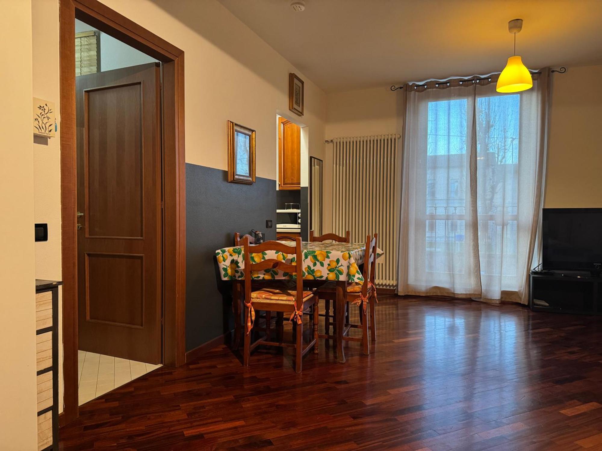 Ampio Monolocale Apartment Brescia Ngoại thất bức ảnh